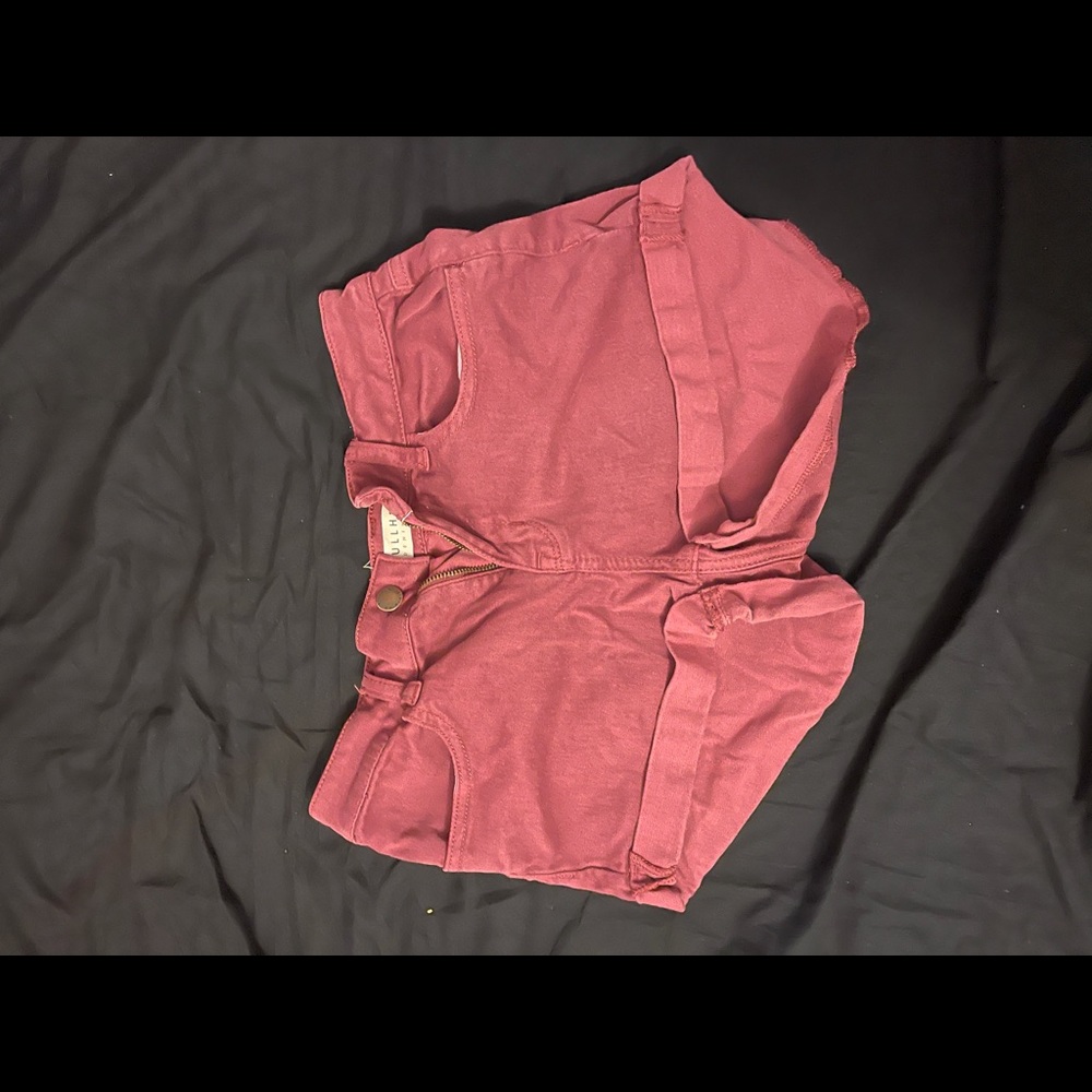 maroon shorts